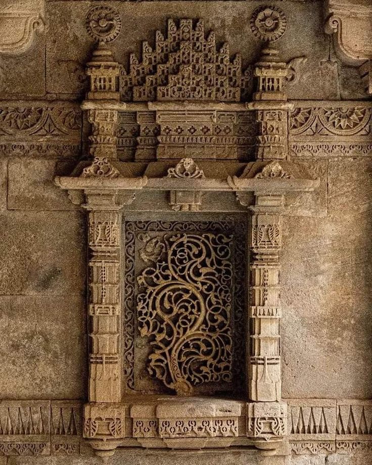 Adalaj Stepwell — stone architecture and carved detail